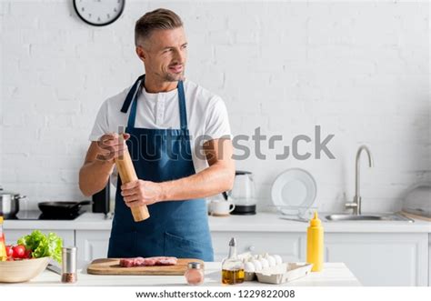 24,463 Man Cooking Steak Images, Stock Photos & Vectors | Shutterstock