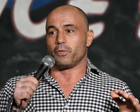 Joe Rogan Reveals That Young Jamie Tested Positive For COVID-19 | Celebrity Insider