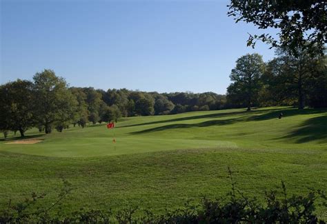 Green, Surrey National Golf Club © Derek Harper :: Geograph Britain and ...