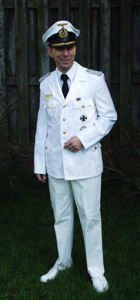 Kriegsmarine officers' white summer service uniform