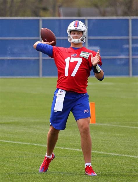 Here’s a photo of Josh Allen in shorts. You’re welcome. : r/buffalobills