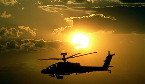 US using Apache helicopters in the battle for Mosul | at DefenceTalk