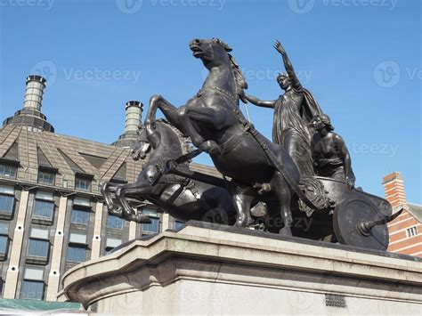 Boadicea statue in London 20821835 Stock Photo at Vecteezy