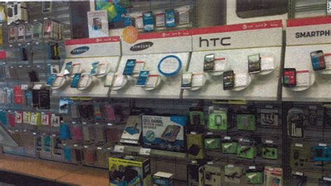 What they'll look like next week - Inside the new Sprint RadioShack ...