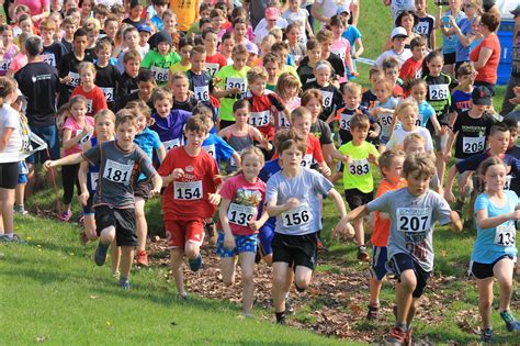 500 kids run Mud Run in Ontario - Canadian Running Magazine