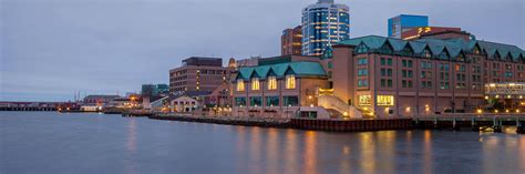 Downtown Halifax, Nova Scotia Hotel | Halifax Marriott Harbourfront Hotel