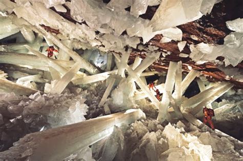 The Crystal Caverns, Mexico – Beautiful but Deadly - Documentarytube.com