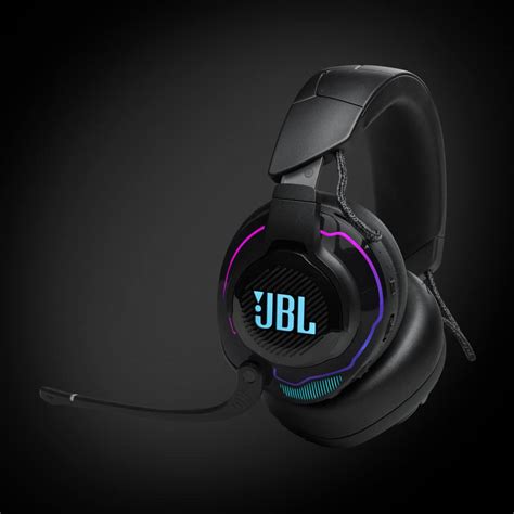 JBL Quantum 910: The Only Wireless Headset You Need to Challenge Your In-Game Opponents!