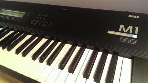 MATRIXSYNTH: Korg M1 Keyboard / Synthesizer / Workstation SN 068790