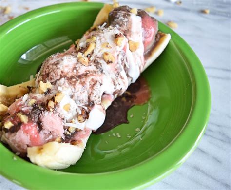 Vegan Banana Split - Beaming Banana