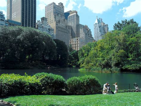 file:Lower Central Park Shot 5.JPG - Wikipedia