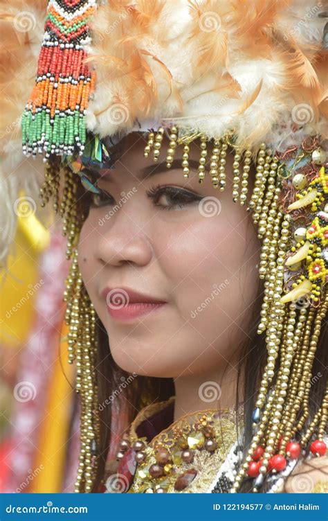 March of Archipelago Culture - APEKSI 2018 in Tarakan City Editorial ...