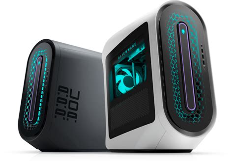 The Alienware Aurora R15 comes with new Intel CPUs and RTX graphics