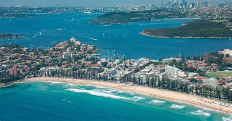 Manly Beach - Waterfront dining, beaches & snorkeling | Sydney.com