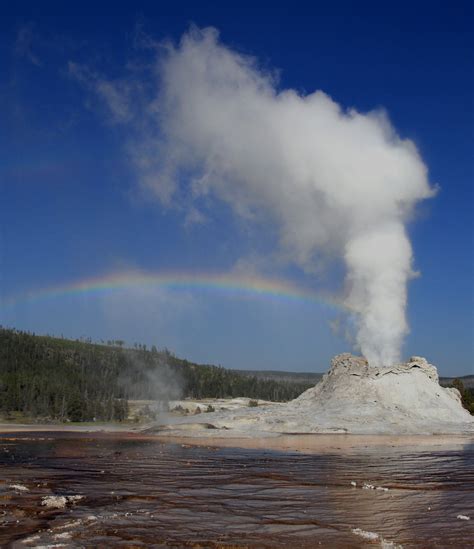 Everything You Need to Know About the Yellowstone Volcano