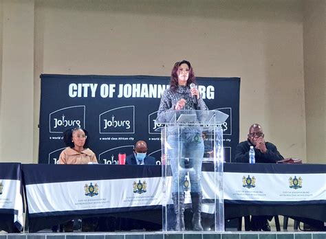 City of Joburg on Twitter: "MMC of @JoburgGCSS, @LeahK28, responds to the community of Region D1 ...