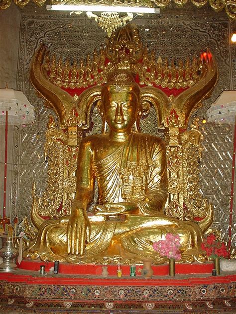 Asisbiz Myanmar Monywa famous Buddha relics Dec 2000 03