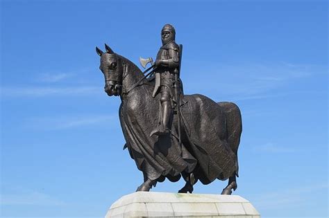 Robert the Bruce Statue (Stirling) - 2020 All You Need to Know BEFORE ...