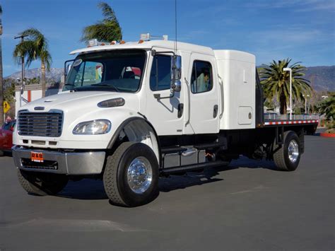 Freightliner 4x4 Crew Cab with Sleeper and 10ft Deck - Automatic Trans ...