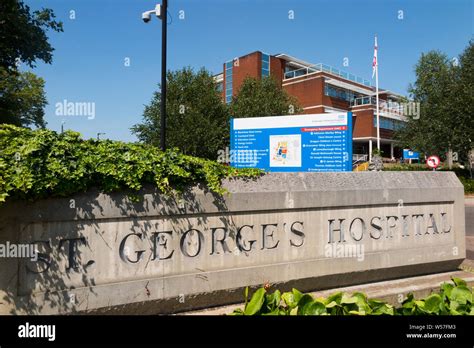 St. George's Hospital, Tooting High Resolution Stock Photography and Images - Alamy