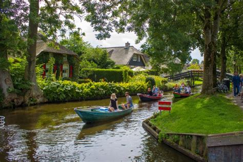 12 Best Things to Do in Giethoorn (Netherlands) - The Crazy Tourist