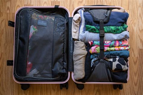 Solgaard Review: Carry On Plus Suitcase - Schimiggy Reviews