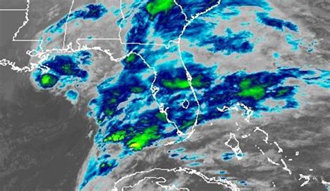 Flood threat in Florida as hurricane center tracks 2 systems