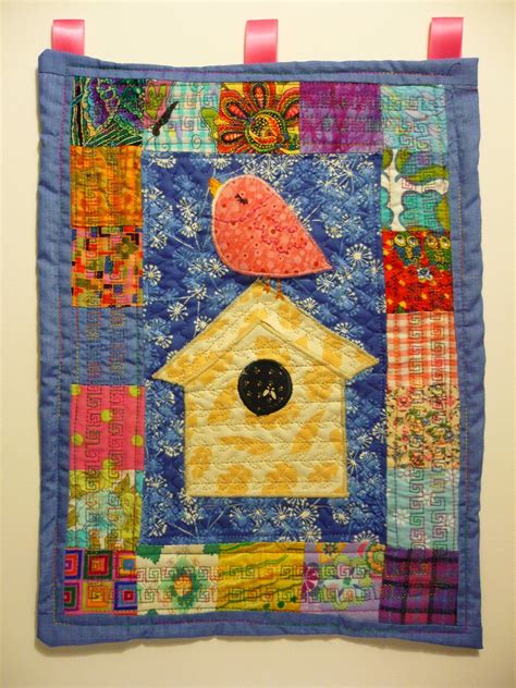 mini bird house quilt | Bird quilt, Quilts, House quilts