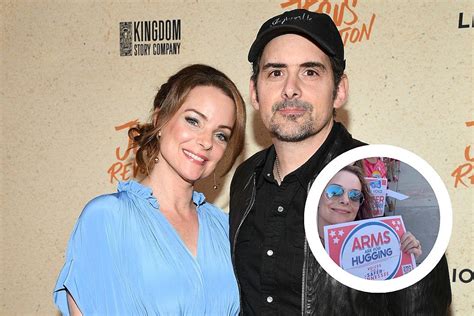 Brad Paisley’s Wife Joins Protest For Safer Gun Laws in Tennessee | WKKY Country 104.7