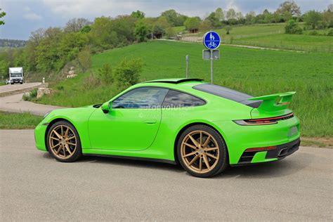 2020 Porsche 911 Carrera (Base Model) Spotted with Carrera Aerokit, Stands Out - autoevolution