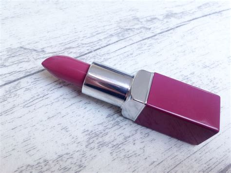 Clinique Plum Pop Lipstick | Review & Swatches | Freshly Pressed Beauty