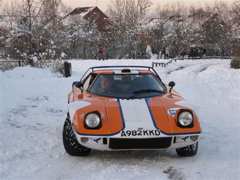 10 Best Cars for Winter Driving - Thrillist