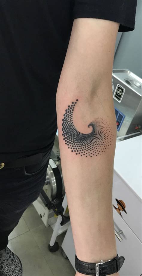 Fibonacci Dots Spiral by Lokka Gurko - Central Tattoo near Tel Aviv ...