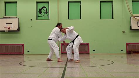 Heian Sandan / Pinan Sandan Bunkai/Oyo (nur die Anwendungen) - Kata ...