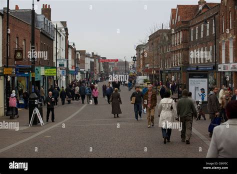 Newbury High Street Shopping Stock Photo - Alamy