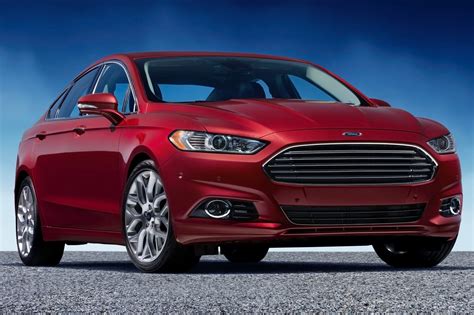 2016 Ford Fusion VINs, Configurations, MSRP & Specs - AutoDetective