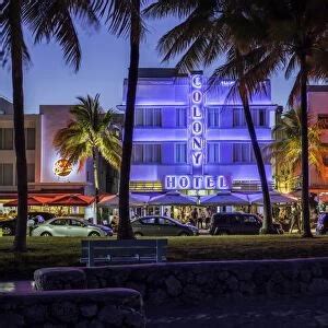 Ocean Drive restaurants and Art Deco architecture at dusk