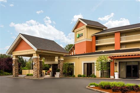 HOLIDAY INN EXPRESS ROSEBURG $149 ($̶1̶8̶5̶) - Updated 2021 Prices & Hotel Reviews - OR ...