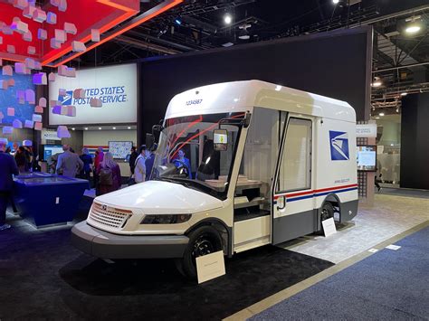 USPS commits to adding more than 66,000 electric delivery vehicles by 2028 - EVMagz