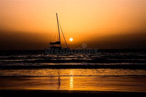 Sail Boat Silhouette at Sunset Stock Image - Image of silhouette, boat: 69692007