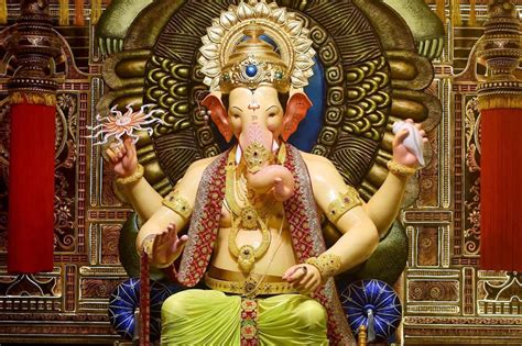 Ganesh Chaturthi 2019: Everything You Need to Know About Lalbaugcha Raja