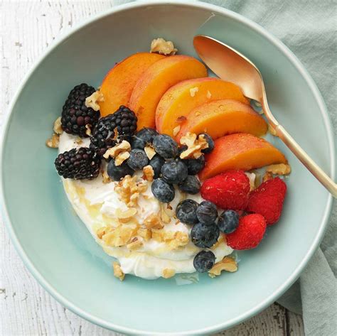 Summer Fruit Yogurt Breakfast Bowl – Claudia's Table