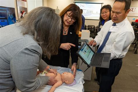 New Clovis Medical School unveils technology-enhanced curriculum | Clovis Roundup