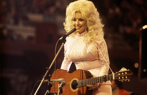 A&E Invites You to Spend Easter with Dolly Parton (and Willie Nelson ...