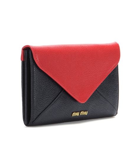 Miu Miu Leather Wallet in Red - Lyst