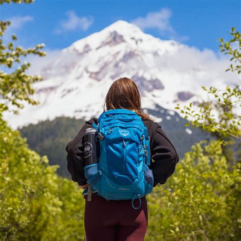 10 Best Women's Daypacks for Hiking - Uprooted Traveler