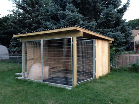 c36056d8ee82cc3cb95858f612a625fd.jpg 960×720 pixels | Dog kennel roof, Dog kennel designs, Diy ...