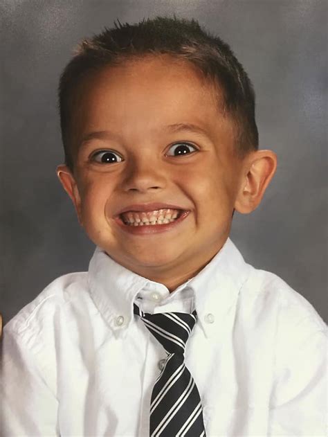 Moms Are Sharing Their Kid's Funny School Pictures