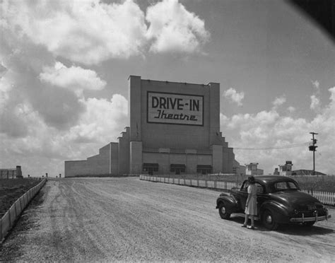 Vintage Photo Tuesday: The Drive-In Movie Theatre - The Vintage Inn