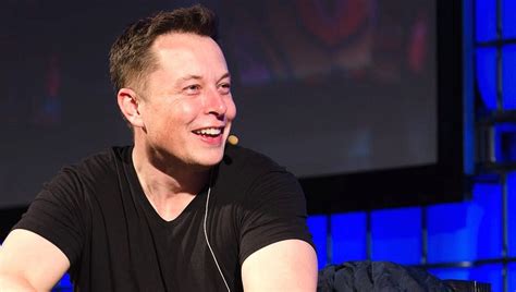 Elon Musk’s Neuralink puts computer chips in a Pig’s brain to treat disease.